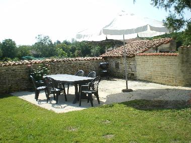 Bed and Breakfast in Verdille (Charente) or holiday homes and vacation rentals