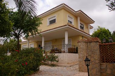 Chalet in San Vicente del Raspeig (Alicante / Alacant) or holiday homes and vacation rentals