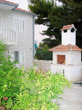 Holiday House in Mirca (Splitsko-Dalmatinska) or holiday homes and vacation rentals