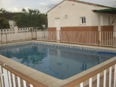 Chalet in Pobla de Vallbona (Valencia / Val�ncia) or holiday homes and vacation rentals