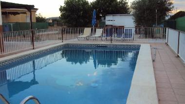 Chalet in Pobla de Vallbona (Valencia / Val�ncia) or holiday homes and vacation rentals
