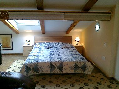 queen bed