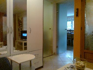 wiev to the kitchen from the living area