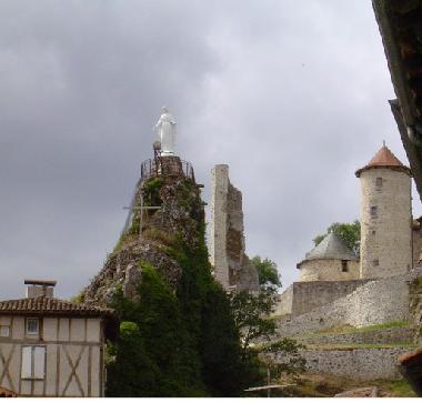 Chalet in Saint-Grons (Cantal) or holiday homes and vacation rentals