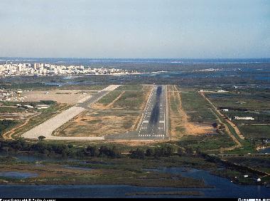 Faro airport - 1 km
