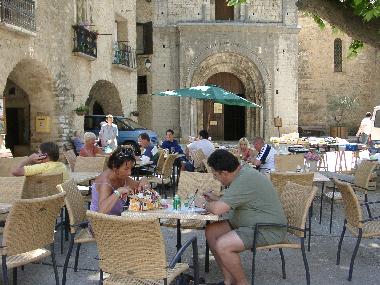 Holiday Apartment in Thezan les Beziers (H�rault) or holiday homes and vacation rentals