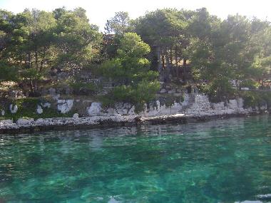 Holiday House in Insel Lavdare (Zadarska) or holiday homes and vacation rentals
