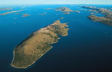 Holiday House in Insel Lavdare (Zadarska) or holiday homes and vacation rentals