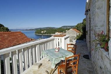 Holiday House in Racisce (Dubrovacko-Neretvanska) or holiday homes and vacation rentals