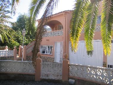 Villa in aLFAS DEL PI (Alicante / Alacant) or holiday homes and vacation rentals