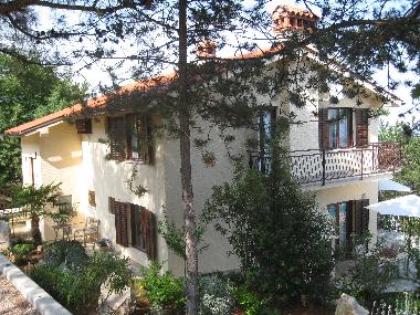 Holiday Apartment in Nacinovici (Istarska) or holiday homes and vacation rentals