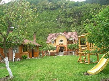 Bed and Breakfast in Gura Riului (Sibiu) or holiday homes and vacation rentals