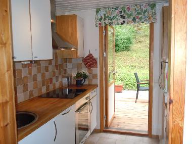 Kitchen with sundeck