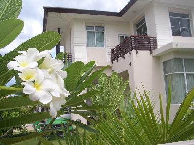 Holiday House in Lam Luk ka  (Krung Thep) or holiday homes and vacation rentals