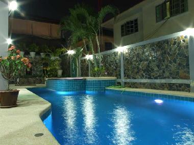 Private swimming Pool with Jacuzzi