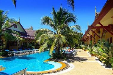 Villa in Rawai Beach (Phuket) or holiday homes and vacation rentals