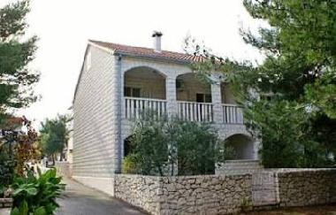 Holiday House in Mirca (Splitsko-Dalmatinska) or holiday homes and vacation rentals