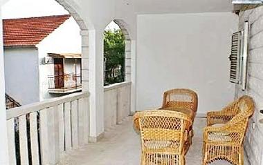 Holiday House in Mirca (Splitsko-Dalmatinska) or holiday homes and vacation rentals