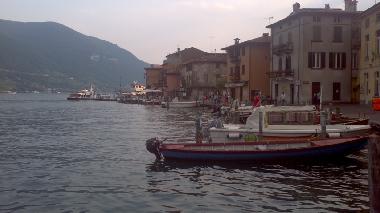 Scorcio del borgo di Peschiera Maraglio