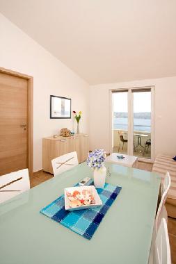 Holiday Apartment in Omi� (Splitsko-Dalmatinska) or holiday homes and vacation rentals