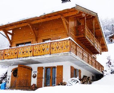 Bed and Breakfast in Montriond,  Morzine  (Aveyron) or holiday homes and vacation rentals