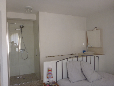 4 Chambres,chacune possde sa salle de bain.