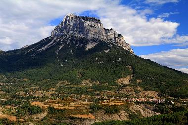 Holiday Apartment in Laspu�a (Huesca) or holiday homes and vacation rentals