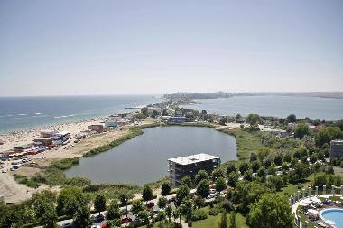 The sweet water lake Belona and salty lake Techirghiol, 15 minutes walk from the villa