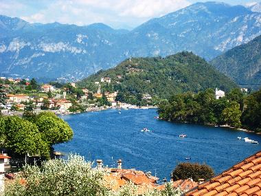 Cameo Balcony View towards Ossuccio