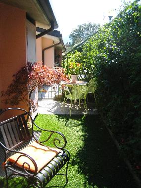 Rear outdoor sitting area