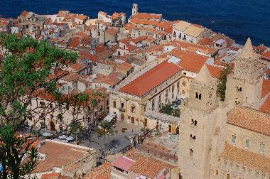 Holiday Apartment in Cefal (Palermo) or holiday homes and vacation rentals