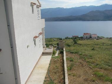 Holiday House in Pag (Zadarska) or holiday homes and vacation rentals