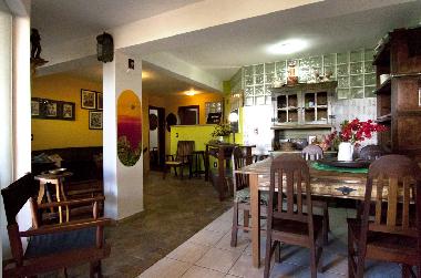 Open plan living, dinning and kitchen