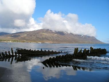 Ernan - old boat wreck on Saudarkrokur beach