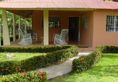 Bed and Breakfast in S�nchez  (Samana) or holiday homes and vacation rentals