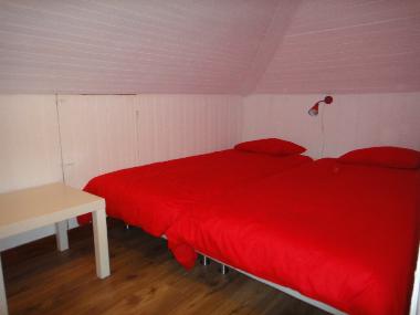 Holiday House in Praia da Areia Branca (Oeste) or holiday homes and vacation rentals