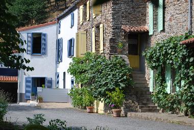 Holiday House in St Pierre Montlimart  (Maine-et-Loire) or holiday homes and vacation rentals