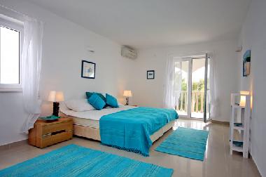 Villa in Stanici (Splitsko-Dalmatinska) or holiday homes and vacation rentals