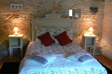 Romantic ans stylish en-suite with complimentary toiletries