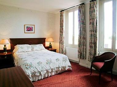 The Emerald Suite has a large separate bathroom, with mood lights and candles