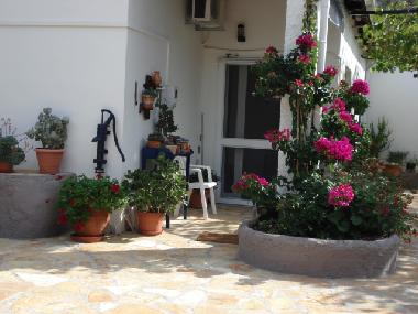 Flowers says hello by entering your holidayhome