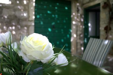 Holiday House in Grohote (Splitsko-Dalmatinska) or holiday homes and vacation rentals