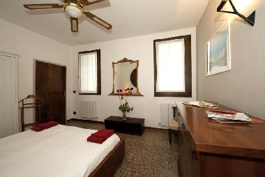 Holiday Apartment in VENICE (Venezia) or holiday homes and vacation rentals