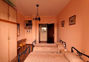 Blue room with two single bed