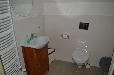En Suite Bathroom with shower