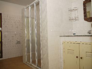 En Suite Bathroom downstairs