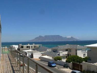 Holiday House in Bloubergstrand (Western Cape) or holiday homes and vacation rentals