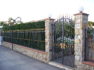 Villa in CAMPOFELICE DI ROCCELLA (Palermo) or holiday homes and vacation rentals