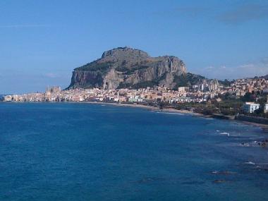 Villa in CAMPOFELICE DI ROCCELLA (Palermo) or holiday homes and vacation rentals