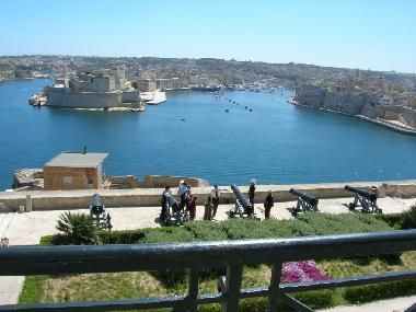 Valletta is just 15 min away by bus